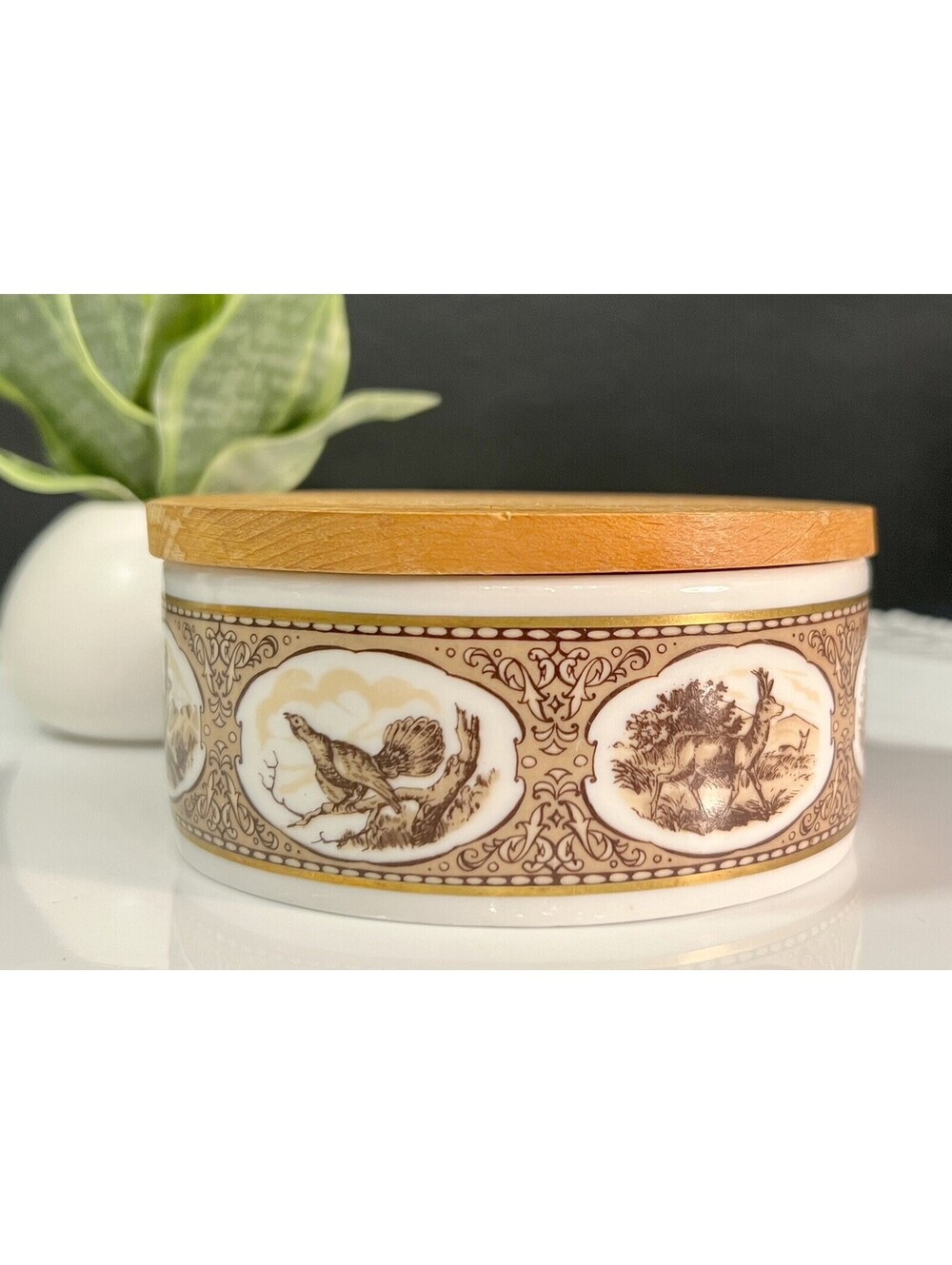 Vintage Wallendorf German 1764 Porcelain WILD GAME Bowl, Trinket Dish